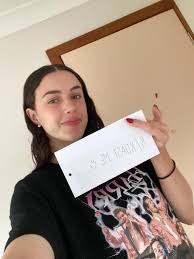25F bully me like its school again : rRoastMe