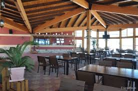 Este clasificat la categoria 3 stele si are acces facil la zona de magazine, restaurante, promenada, gara. Hotel Egreta Neptun Olimp