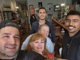 Supporting local animal rescue through dining events