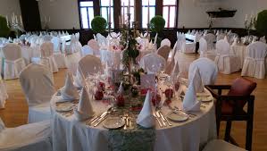 Hochzeiten, familienfeiern, festlichkeiten aller art werden hier zu einem unvergesslichem. Grosser Rittersaal Burg Gleiberg Giessen