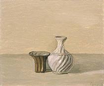 His paintings are noted for their tonal subtlety in depicting apparently simple subjects, which were limited mainly to vases, bottles, bowls, flowers and landscapes. Giorgio Morandi 67 Kunstwerke Malerei