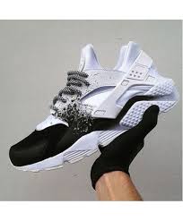 Black And White Huaraches Womens Nike Air Huarache Custom Black White Spray Painting Trainer Very Bouncing Very Breathable Do Not Feel Uncom Nike Free Shoes Nike Shoes Women Sneakers Fashion