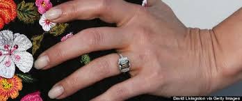 Kristen bell shares photos from her 2013 wedding for first time. Kristen Bell S Wedding Ring Kristen Bell Wedding Wedding Bands Wedding