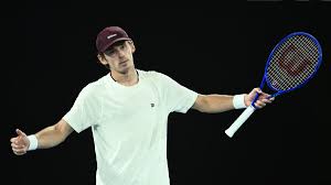 De Manor caiu para um inimigo de longa data no Miami Open