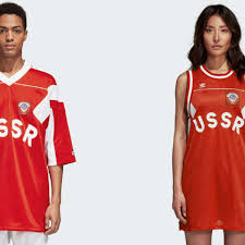 Wir haben für sich die wichtigsten und besten produkte in dieser kategorie aufgelistet und in eine entsprechende reihenfolge gebracht. Fussball Wm Protest Wegen Russland Trikot Von Adidas Welt
