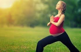 Https Babyologist Com Blog Prenatalyogabuatkehamilan N1689 Pregnant Women Personal Trainers Pregnant