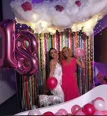 Locurile sunt limitate, doar 24 de participanți pe serie. Alexia Eram A Implinit 18 Ani Super Petrecere Pentru Fiica Andreei Esca Foto