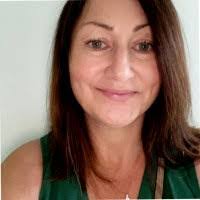 Caron Hill's Instagram, Twitter & Facebook