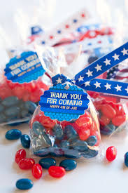 Celebrate the birthday of america with your friends, family and loved ones and wish them a happy fourth of july with our bright and. 4th Of July Candy Favors Diy Twist Ties Party Inspiration