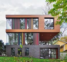 Maison Cube Avec Bardage Bois Colore Bardage Bois Bardage Decoration De Maison Contemporaine