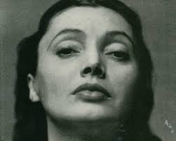 Catherine Cornell's Instagram, Twitter & Facebook