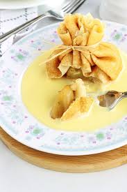 Aumonieres De Crepes Aux Pommes Caramelisees Creme Anglaise Recette Delicieux Desserts Recette Alimentation