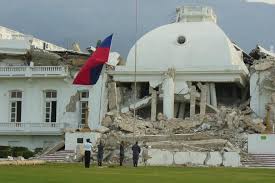 Une vidéo de sécurité a filmé les premières secondes du tremblement de terre du 27 avril 2015 à katmandou. Chroniques Haitiennes 2009 2010