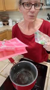 Simple craft to do at home with kids or parents! , I get all my items from  Amazon. Let me know if you need the links, I can add them to my linktree. ,  #christmassoaps