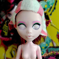 Tutorial: Doll Face Paint