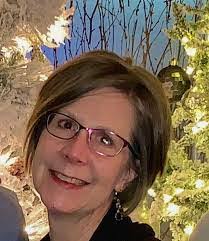 Earlene Larson's Instagram, Twitter & Facebook