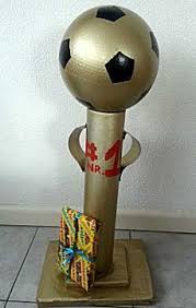 Dit is de 16e editie van het voetbaltoernooi sinds 1960. Sinterklaas Surprises Originele En Grappige Ideeen Om Makkelijk Zelf Te Maken Of Te Kopen Mamaliefde Nl Sinterklaas Voetbal Knutselen Sinterklaas Kado Maken