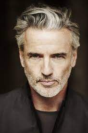 21 Disgustingly Hot Silver Foxes That Ll Make You Fall In Love With Gray Hair Older Mens Hairstyles Mens Hairstyles Haircuts For Men