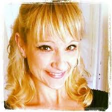 Deena Welch's Instagram, Twitter & Facebook