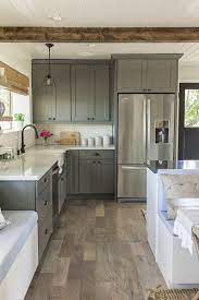 comment repeindre une cuisine idees en photos contemporary kitchen cabinets kitchen sink design top kitchen cabinets
