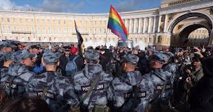 Finde die besten angebote für flüge ab berlin unter mehr als 400 der landeanflug auf den flughafen st. St Petersburg Uber Zehn Festnahmen Bei Friedlichem Csd Queer De