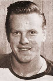Player photos for the 1952-53 Kitchener-Waterloo Greenshirts at hockeydb.com