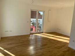 Haus wohnung zimmer möbliertes wohnen / wohnen auf zeit grundstück stellplatz/garage freizeitgrundstück büro und praxisräume einzelhandel wir haben weitere objekte im umkreis von moosburg (isar) gefunden, die sie interessieren könnten: 2 Zimmer Wohnung Zu Vermieten Stellwerkstrasse 34 36 85368 Moosburg An Der Isar Freising Kreis Mapio Net