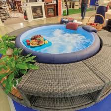 Comment Habiller Et Proteger Son Spa Gonflable Contre Les Animaux Cash Piscines