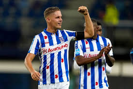 (9) jesús jiménez (33) erik jirka (11) georgios giakoumakis (10) lukasz wolsztynski (17) igor angulo (19) kamil zapolnik (45) adam. Rapportcijfers Giakoumakis Veerman En Gakpo Blinken Uit Kemper En Van Leer Scoren Onvoldoende Nederlands Voetbal Ad Nl