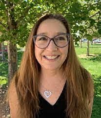 Annette Arce's Instagram, Twitter & Facebook