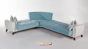 Santa köşe takımı modelleri köşe kanepe ve berjer koltuk olarak sunulan bu model, minderlerinde ve gövdesinde bulunan düğmeli işlemelerle oldukça şık bir görünüme kavuşmaktadır. Istikbal Kose Takimi Kose Koltuk Fiyatlari