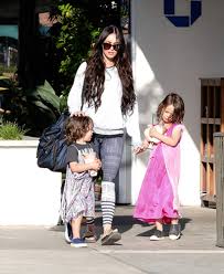 Колсон бэйкер, известный как machine gun kelly, и меган фокс сделали новый шаг в отношениях. Detki V Poryadke Zvezdnye Mamy Kotorye Prinimayut Strannosti Svoih Detej Vogue Ukraine Vogue Ua