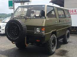動画 写真 三菱 デリカスターワゴン ５ｍｔ ４ｗｄ 左側スライドドア エアコン ８人乗り デリカスターワゴン 中古車なら グーネット デリカスターワゴン ワゴン スライドドア