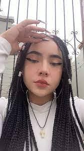 Mariana Ackerman's Instagram, Twitter & Facebook