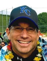 Adam Crane's Instagram, Twitter & Facebook