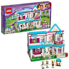This is a small lego set coming with 289 pieces which may be more manageable for younger girls to kids love playing with these figures and incorporating them into the bedroom set. The Best Lego Friends Sets For 2021 Fatherly