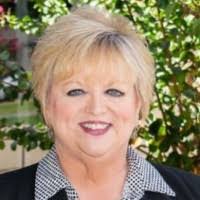 Gwen Vickers's Instagram, Twitter & Facebook