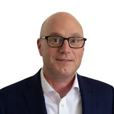 Stephen Pfau's Instagram, Twitter & Facebook