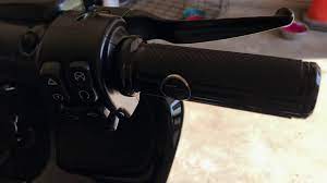 2019 Road Glide Harley Davidson Defiance Grips Review Youtube