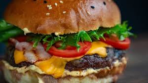 Sobre este día el día internacional de la hamburguesa es para celebrar el platillo americano por excelencia aunque no hay un creador o una sola fuente del nacimiento, éste día se celebra desde 2011, sobre todo en internet. Dia Internacional De La Hamburguesa Pilar A Diario