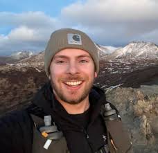 Fourth-year pharmacy student Sunjin Han spent two months in Whitehorse,  Yukon, gaining hands‑on experience and supporting care in an underserved  northern community. 🔗 Click link in bio.