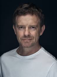 Mike Bassett: England Manager (2001)