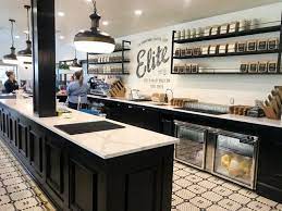 不可不知的營運管理餐廳的方法 移民外國開餐廳 commercial kitchen design magnolia table restaurant bakery kitchen