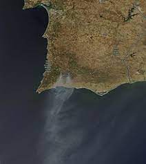 Possuindo das florestas mais ricas do algarve , ricas em sobreiros , eucaliptos , castanheiros , entre outros, monchique tem também como marco distintivo esta mata que dá a conhecer aos seus visitantes através de safaris, parques. Incendio De Monchique De 2018 Wikipedia A Enciclopedia Livre