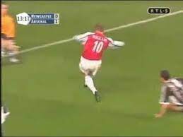 Win an exclusive hall of fame shirt with avery dennison. Best Goal Ever Dennis Bergkamp Voetbal