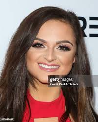 Model Lizzie Lee attends the 4th annual 'Babes In Toyland' Pet Gala... News  Photo