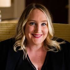 Caitlin Mcelroy's Instagram, Twitter & Facebook