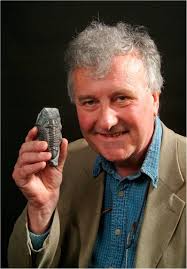 Response by Richard A. Fortey for the presentation of the 2016  Paleontological Society Medal