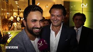 نشر ابن راغب_علامة لؤي صورةً جمعته بوالدته السيدة جيهان_علامة، ظهر يحضنها ووصفها بعالمه كلّه، ما يعني أنه يحبها كثيرًا ومتعلق جدًا بها. Ø±Ø§ØºØ¨ Ø¹Ù„Ø§Ù…Ø© ÙŠØ¯Ø¹Ù… Ø²ÙˆØ¬ØªÙ‡ Ø¬ÙŠÙ‡Ø§Ù† ÙÙŠ Ø§ÙØªØªØ§Ø­ Ø¨ÙˆØªÙŠÙƒÙ‡Ø§ Ø§Ù„Ø®Ø§Øµ ÙˆØ§Ù„Ø£Ø®ÙŠØ±Ø© ØªØµØ± Ø­ Ø§Ù„ÙØªÙŠØ§Øª ÙÙŠ ÙƒÙ„ÙŠØ¨Ø§Øª Ø±Ø§ØºØ¨ Ø¨Ø´Ø¹Ø§Øª Youtube