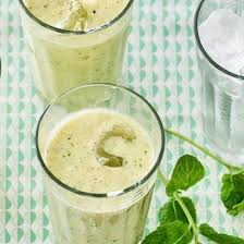 Mangue Lassi Yaourt A La Mangue Et A La Menthe Guide Recettes Rezept In 2020 Lassi Minze Joghurt